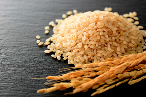 玄米を食べてダイエットも健康も手に入れようの画像